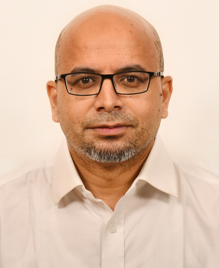 
  		মাননীয় প্রধান উপদেষ্টার বিশেষ সহকারী  	